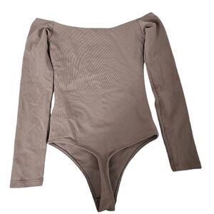 Aritzia Babaton contour crew neck bodysuit